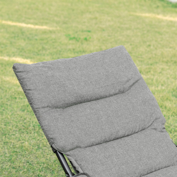 Outsunny Cadeira de Campismo Dobrável Cadeira de Jardim Portátil com Almofada Acolchoada Removível e Apoio para os Braços Estrutura de Aço para Terraço Praia Exterior 66x94x79cm Cinza - Image 8