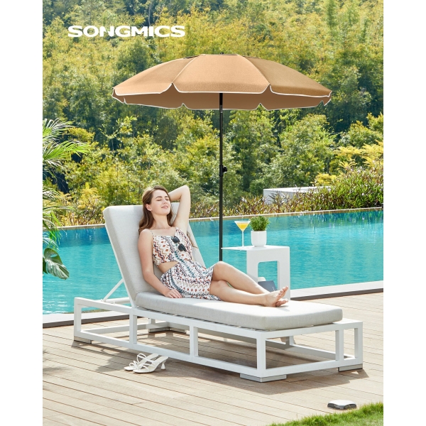 SONGMICS Guarda-sol de 1,6 m, Guarda-sol de praia, FPS 50+, Proteção solar, Dossel octogonal portátil de poliéster, Varetas de fibra de vidro, Mecanismo de inclinação, Bolsa de transporte, para jardim de praia, varanda e piscina, Taupe GPU60BR - Image 3