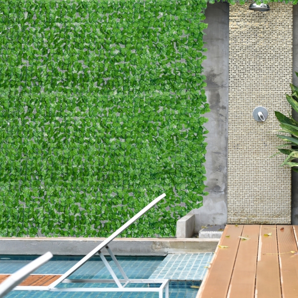 Outsunny Vedação Artificial em Rolo 3m Vedação de Privacidade para Balcão Jardim Exterior Planta Decorativa de Parede PE Verde - Image 2