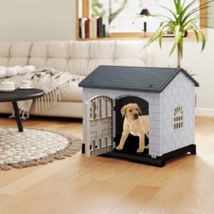 Canil externo para cães com porta, 3 janelas, piso removível e gaiola para cães cinza.