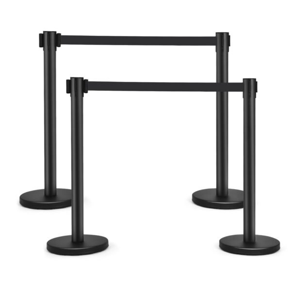 Conjunto de 4 postes de demarcação em aço inoxidável com alça retrátil, pretos.