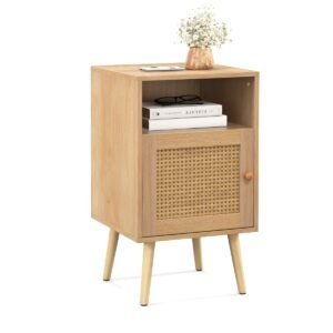 Mesa de cabeceira em rattan com espaço de armazenamento e porta decorada em rattan PE - cor natural