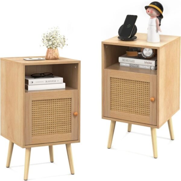 Mesa de cabeceira em rattan com espaço de armazenamento e porta decorada em rattan PE - Cor natural - Conjunto com 2 unidades