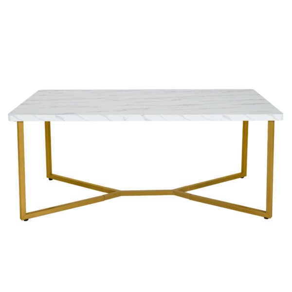 Mesa de centro em imitação de mármore branco com estrutura metálica com acabamento dourado.